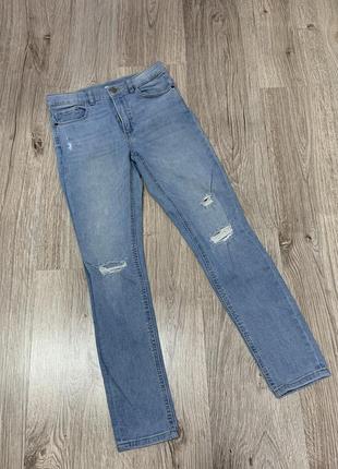 Джинсы голубые на мальчика 11-12 лет