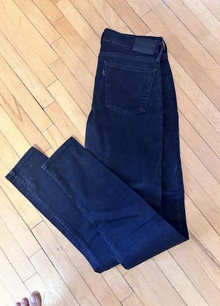 Джинсы levis