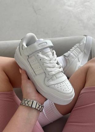Женские кроссовки adidas forum white / адедас форум белые на липучках спортивные, демисезонные, обувь на лето, осень, весну / жеэнкие кроссовки8 фото