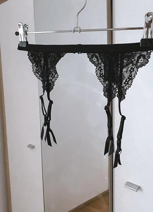 Елегантний пояс для панчіх з мережива   h&m