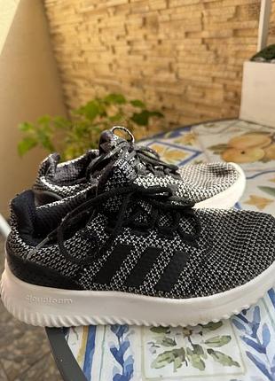 Кросівки adidas