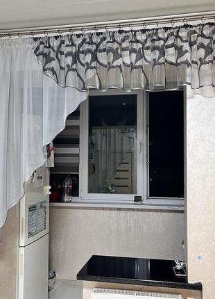 Асиметрична коротка тюль