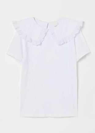 Белая футболка с красивым воротничком от h&m
