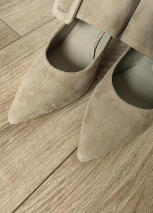 Женские замшевые туфли kitten heels/ туфли с острым носком, р 39 (6)3 фото
