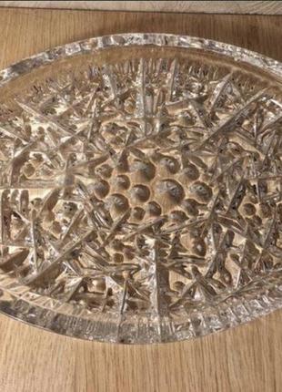 Хрустальна тарілка