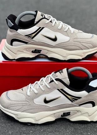 Мужские демисезонные спортивные кроссовки nike