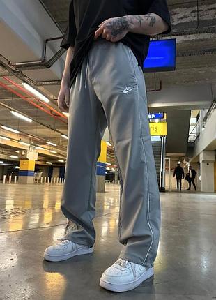 Мужские демисезонные спортивные штаны из плащевки серые nike