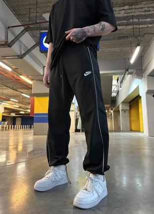 Мужские демисезонные спортивные штаны из плащевки nike