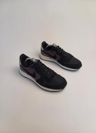 Nike internationalist, черные кроссовки