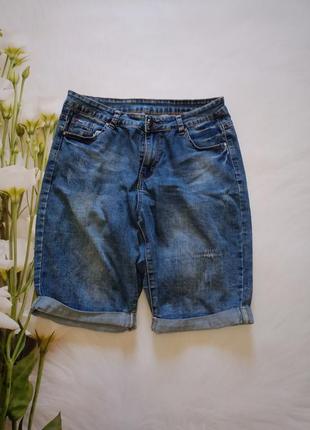 Джинсові шорти, розмір 31.