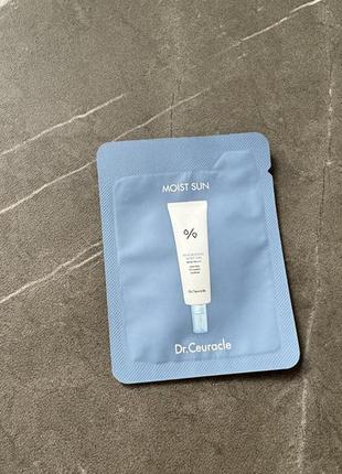 Увлажняющий солнцезащитный крем dr.ceuracle hyal reyouth moist sun spf 50+/pa++++