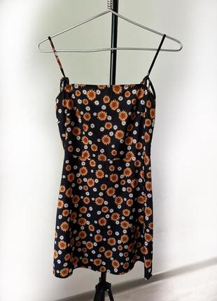 Легкое платье в цветочный принт