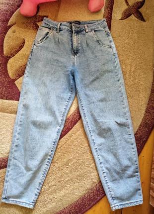Джинси мом