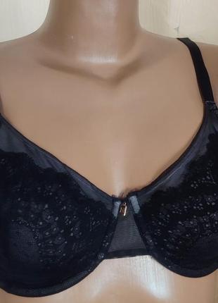 Стильный бюст