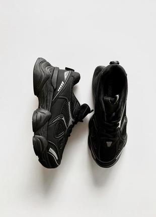 Новые черные массивные кроссовки кеды