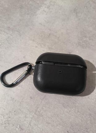 Чехол с карабином рc+genuine leather для airpods pro 2 черный
