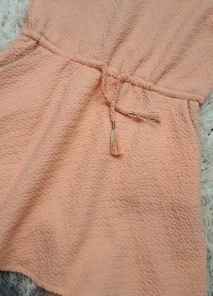 Легкое летнее персиковое платье, сарафан с пайетками3 фото