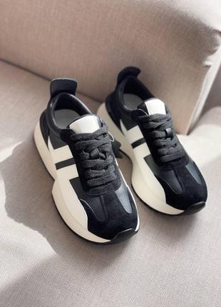 Женские кроссовки из натуральной кожи и замши