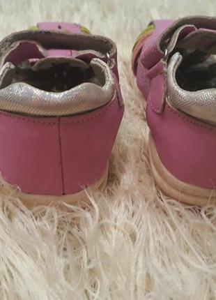 Рожеві сандалі, босоніжки квітка на липучці4 фото