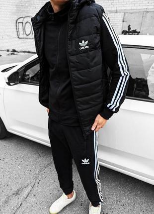 Жилетка adidas чорна весна-осінь