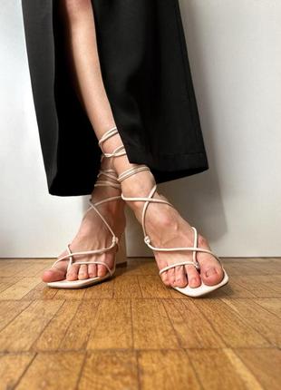 Новые бежевые молочные босоножки туфли с шнуровкой4 фото