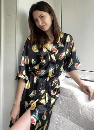 Халат жіночий розмір тільки l з авокадо атласний