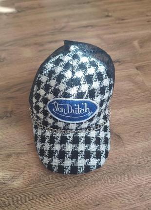 Кепка von dutch