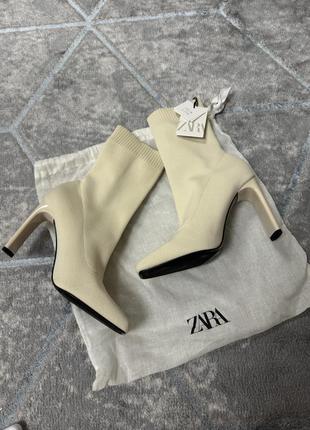 Ботінки zara