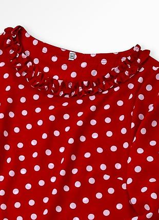 Красная в белый горошек вискозная блуза