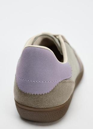 Контрастные кроссовки