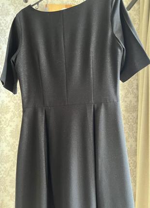 Стильное платье с металлизированной нитью.5 фото