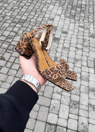 Босоножки кожаные женские на каблуке леопардовые натуральная кожа