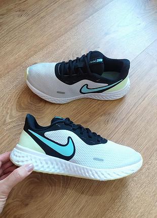 Кросівки 36,5р. nike