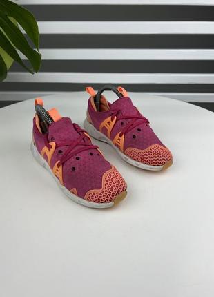 Оригінальні дитячі кросівки clarks