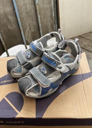 Босоножки на мальчика