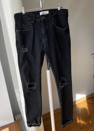 Мужские рваные джинсы pull & bear