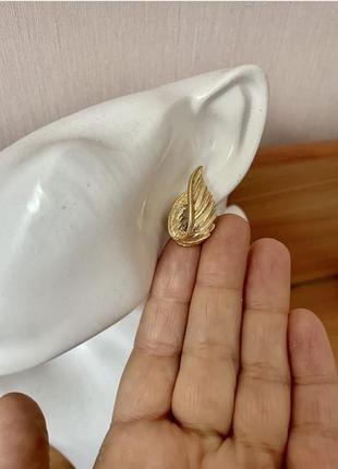 Винтажные серьги клипсы листочки золотистые американский винтаж