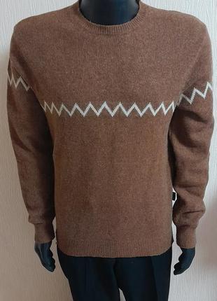 Крутой шерстяной свитер коричневого цвета с добавлением полиамида hugo boss made in italy3 фото