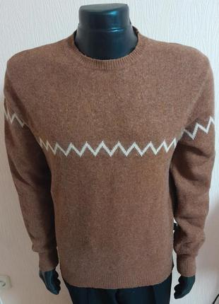 Крутой шерстяной свитер коричневого цвета с добавлением полиамида hugo boss made in italy4 фото