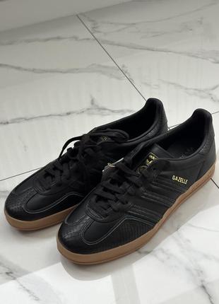 Кроссовки adidas gazelle