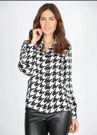 Стильная удлиненная блуза / принт гусиная лапка