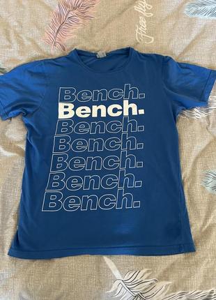 Футболка bench