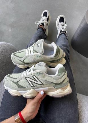 Женские осенние кроссовки new balance 9060