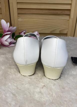 Детские туфли label на каблуке для девочек uk2 (32) белые итальянские