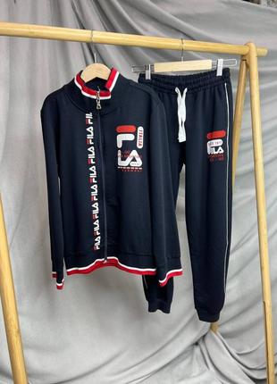 Костюм спортивный