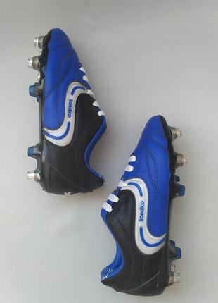 Бутсы футбольные