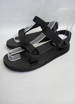 Босоніжки teva