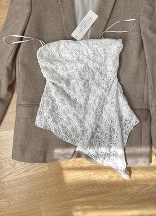 Мереживний топ-бандо urban outfitters