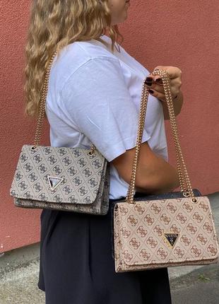 Женская сумка guess на цепочке