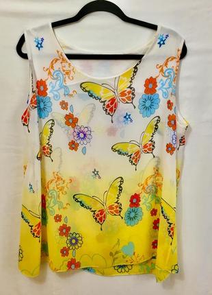 Желтая свободная блуза без рукавов с бабочками